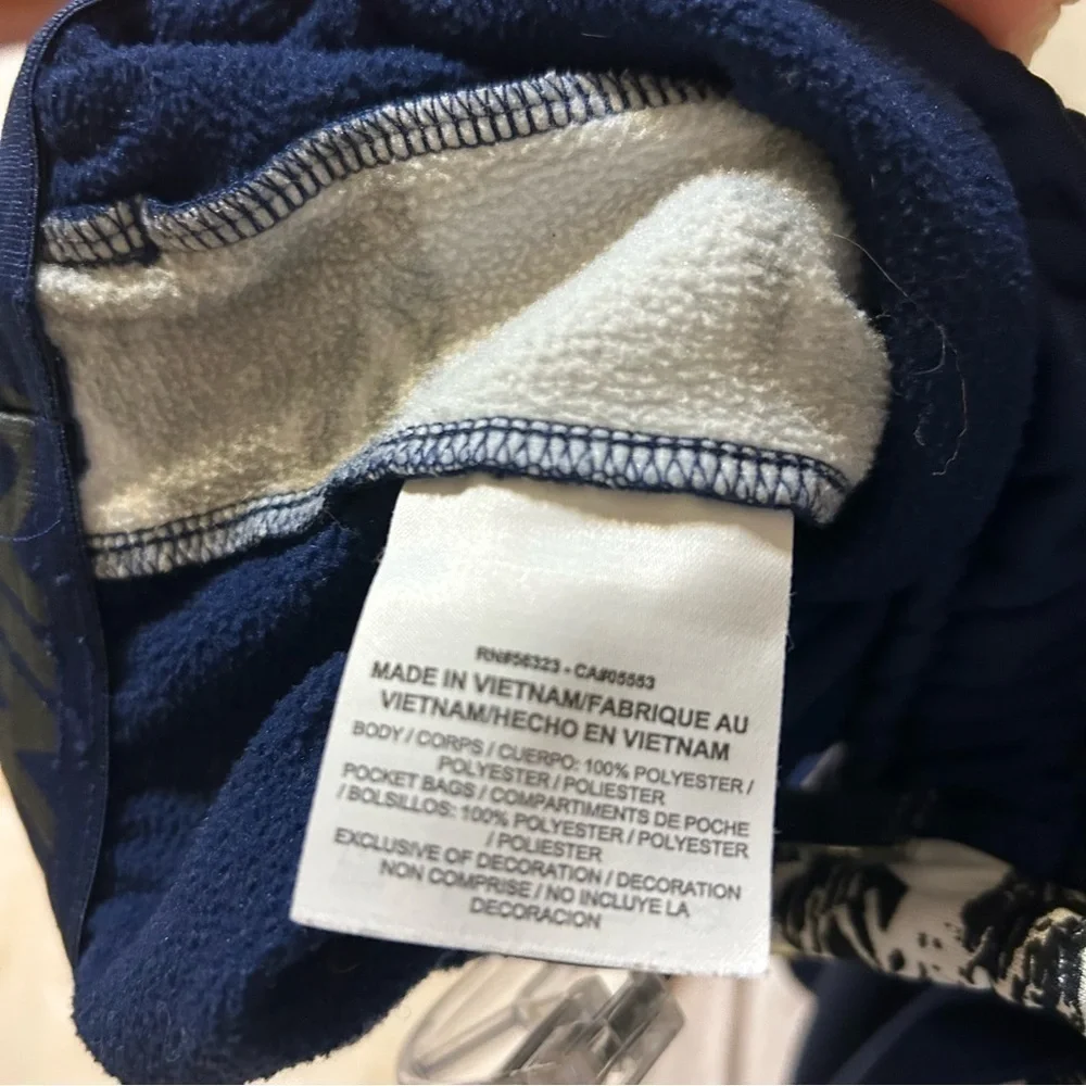Big boys Nike DriFit pants size M